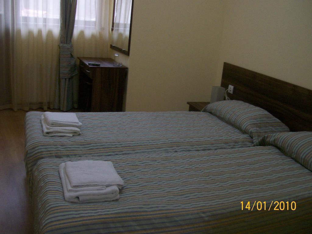 Hera Guest House Чифлик Номер фото