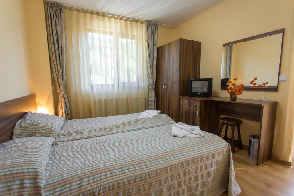 Hera Guest House Чифлик Екстер'єр фото